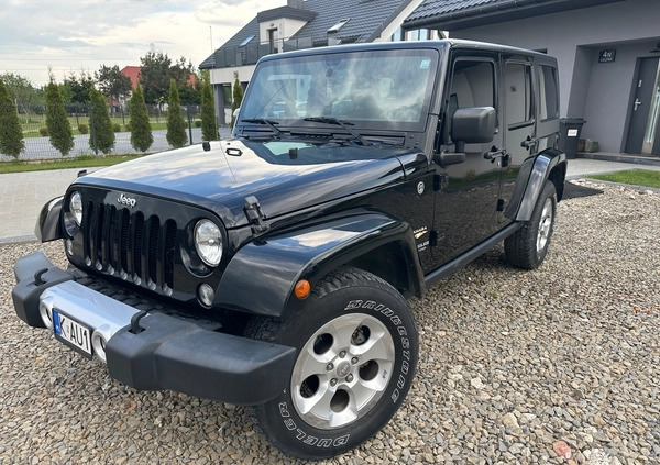 Jeep Wrangler cena 129900 przebieg: 82000, rok produkcji 2015 z Drzewica małe 742